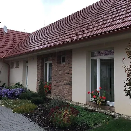 וילה Johnyho Bydleni Velikovska 10, Zlin-stipa