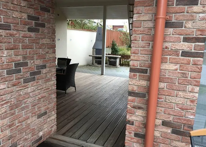 Johnyho Bydleni Velikovska 10, Zlin-stipa * Zlín