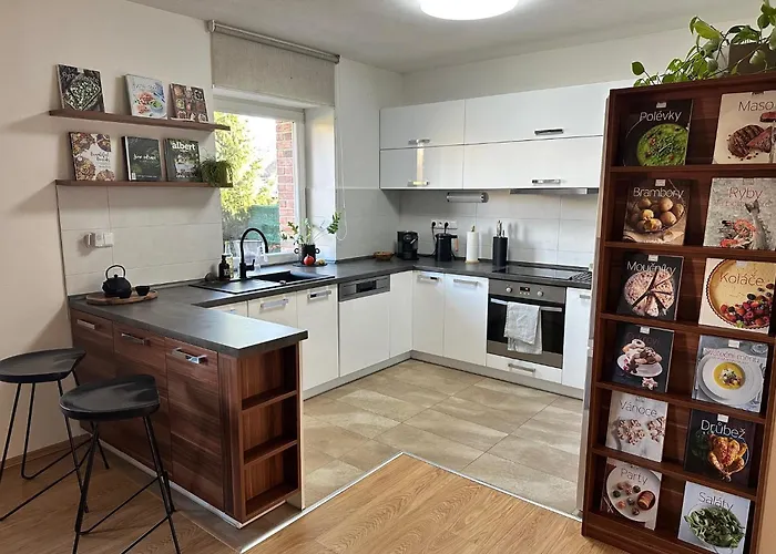 Johnyho Bydleni Velikovska 10, Zlin-stipa