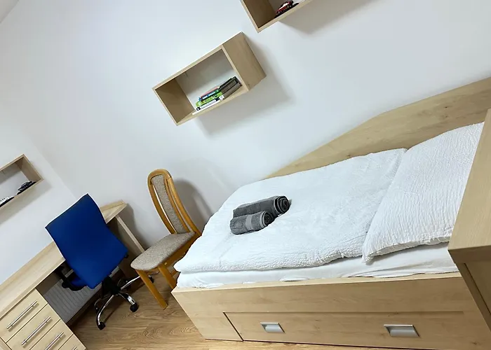 Johnyho Bydleni Velikovska 10, Zlin-stipa Zlín